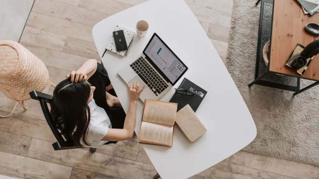 How To Find Trauma Therapist Blog Post Bright Spot Therapy